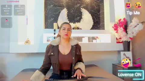 Snapshot of cinthya_mjs chatting on 09-10-25, 11:43 Cinthya online show from 09-10-25, 11:43