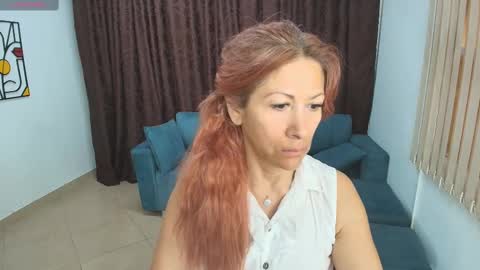 Snapshot of cintiagreyx chatting on 02-24-25, 11:32 CINTIA online show from 02-24-25, 11:32