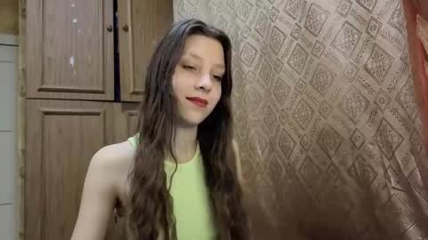 Lisa Salivan online show from 12-13-25, 11:10