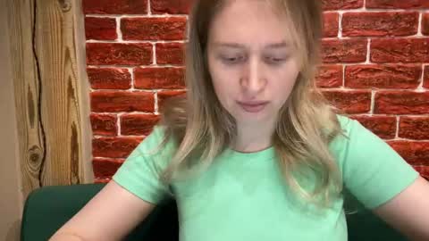 citrusblissss online show from 10-17-25, 03:03