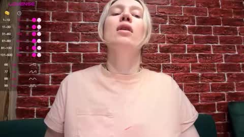 citrusblissss online show from 11-25-25, 03:23