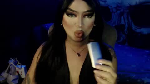 Snapshot of cj_parker69 chatting on 11-05-25, 03:34 QUEEN CESS online show from 11-05-25, 03:34