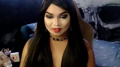 QUEEN CESS online show from 01-11-26, 04:12