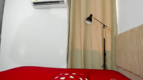 Claimom online show from 03-22-26, 05:49