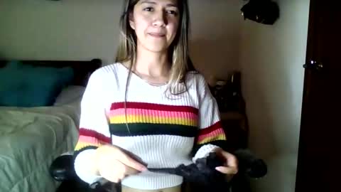 Snapshot of clair_of chatting on 03-09-26, 10:36 clair_of online show from 03-09-26, 10:36