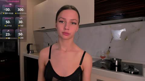 Snapshot of claire_amoure chatting on 01-12-25, 10:12 Claire online show from 01-12-25, 10:12