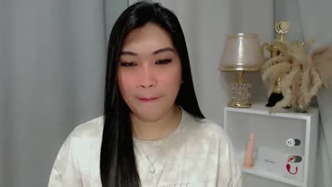 Snapshot of claire_wntr chatting on 05-05-26, 03:47 CLAIRE online show from 05-05-26, 03:47