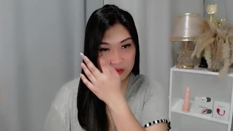 Snapshot of claire_wntr chatting on 05-23-26, 04:29 CLAIRE online show from 05-23-26, 04:29