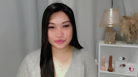 Snapshot of claire_wntr chatting on 05-29-26, 05:16 CLAIRE online show from 05-29-26, 05:16