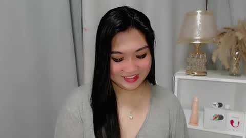 Snapshot of claire_wntr chatting on 06-05-26, 05:58 CLAIRE online show from 06-05-26, 05:58