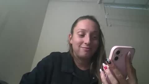 clairebearx3 online show from 10-22-25, 06:51