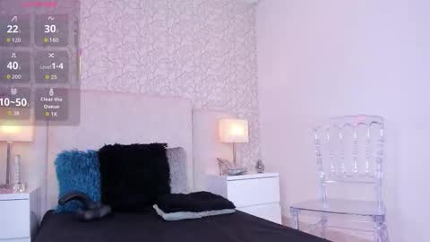 Snapshot of clairemiller chatting on 11-15-25, 05:05 Claire Miller online show from 11-15-25, 05:05