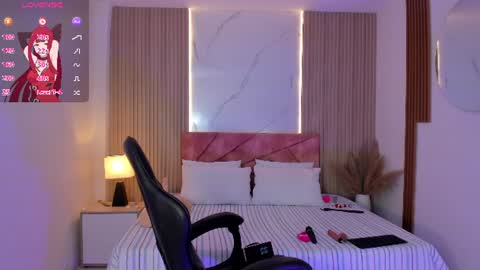 Snapshot of clairemillerx chatting on 07-06-26, 08:00 clairemillerx online show from 07-06-26, 08:00