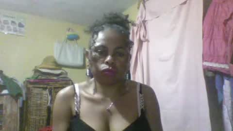 Snapshot of clairette9794 chatting on 07-11-26, 04:43 clairette9794 online show from 07-11-26, 04:43
