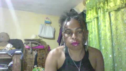 Snapshot of clairette9794 chatting on 08-07-26, 05:37 clairette9794 online show from 08-07-26, 05:37