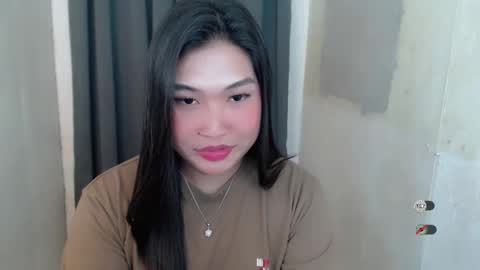 CLAIRE online show from 10-05-25, 05:11