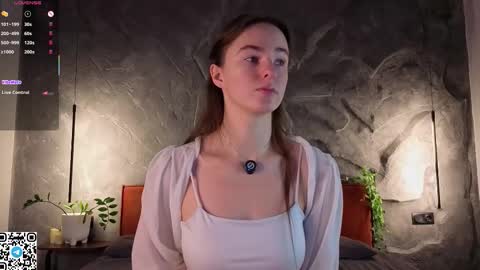 Snapshot of clairwittenmyer chatting on 11-25-25, 01:16 Im Amy online show from 11-25-25, 01:16