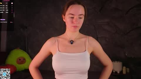 Snapshot of clairwittenmyer chatting on 12-02-25, 01:11 Im Amy online show from 12-02-25, 01:11