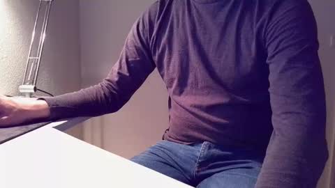 Snapshot of clamshive7 chatting on 11-16-25, 01:44 clamshive7 online show from 11-16-25, 01:44