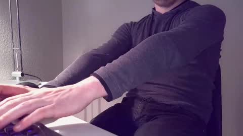 clamshive7 online show from 03-26-26, 09:31