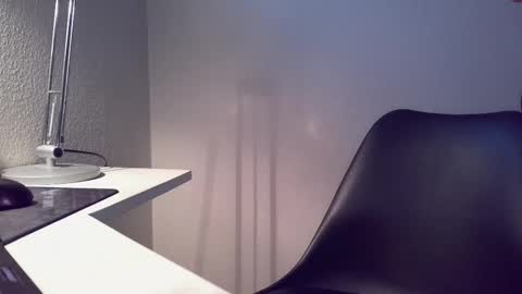 Snapshot of clamshive7 chatting on 05-10-26, 06:29 clamshive7 online show from 05-10-26, 06:29