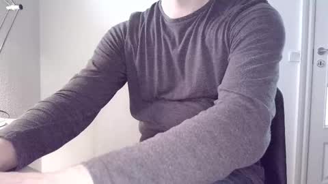 Snapshot of clamshive7 chatting on 05-23-26, 01:15 clamshive7 online show from 05-23-26, 01:15