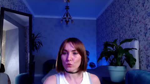Clara online show from 02-06-25, 05:51