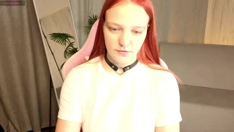 Snapshot of clara_neumann chatting on 05-21-26, 03:02 CANDYY3 online show from 05-21-26, 03:02