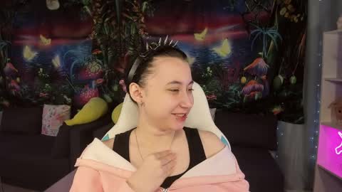 Snapshot of clarabenson chatting on 04-07-26, 10:42 clarabenson online show from 04-07-26, 10:42