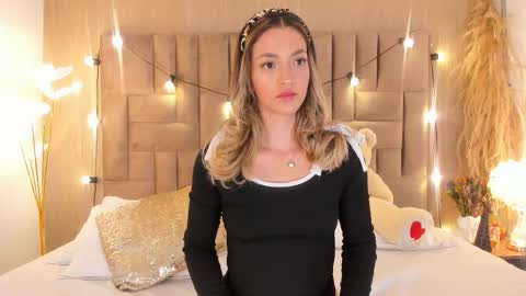 Clara del mar online show from 03-23-26, 10:19