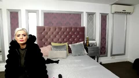 Clara online show from 12-01-24, 10:21