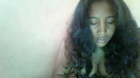 Clarah0123 online show from 02-04-25, 05:53