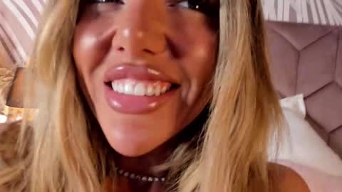 ClaraHazel online show from 10-12-25, 04:55