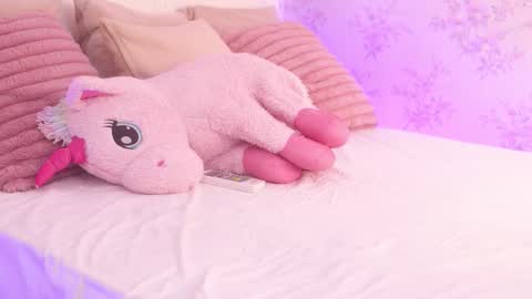 ClaraHazel online show from 01-13-26, 01:16