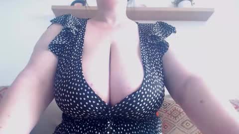 Clara online show from 05-15-26, 02:35