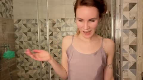 Claire online show from 04-03-26, 02:04