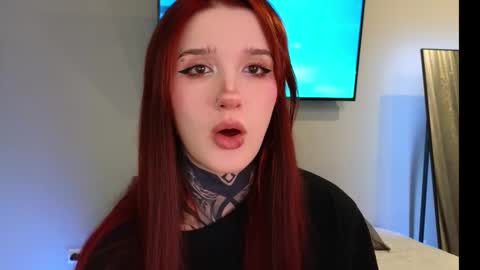 Sophie online show from 02-10-26, 08:46