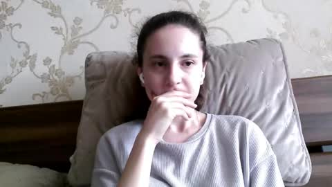 Snapshot of claribelwaker chatting on 06-08-26, 12:16 Clara online show from 06-08-26, 12:16