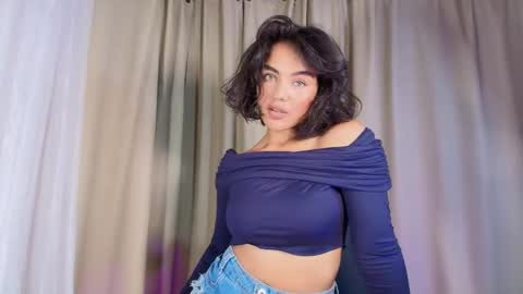 Snapshot of claricerose chatting on 12-17-25, 12:49 clarise online show from 12-17-25, 12:49