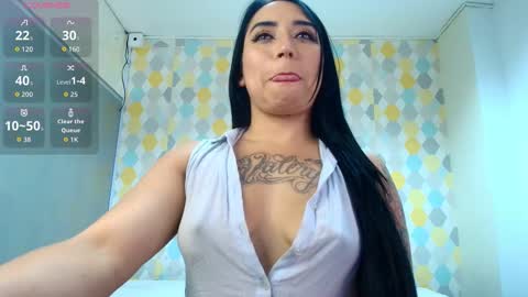 Snapshot of clarise_allen chatting on 10-27-25, 08:35 CLARISE ALLEN online show from 10-27-25, 08:35