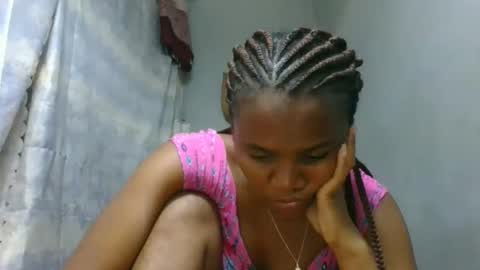 clarisse98 online show from 12-23-25, 10:46