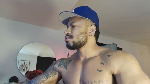 Snapshot of clark_strong chatting on 01-10-26, 11:01 clark_strong online show from 01-10-26, 11:01