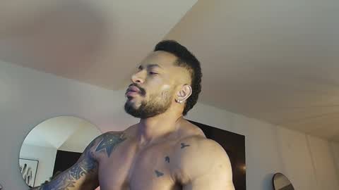 Snapshot of clark_strong chatting on 02-05-26, 08:35 clark_strong online show from 02-05-26, 08:35