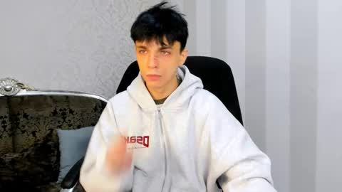 Snapshot of clarkbev chatting on 03-03-26, 06:19 Clark online show from 03-03-26, 06:19