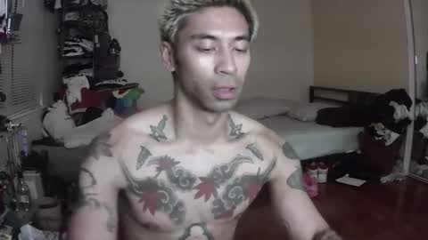 Snapshot of clarro chatting on 05-11-26, 04:07 clarro online show from 05-11-26, 04:07