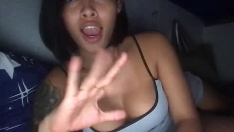 Snapshot of claryfrayx chatting on 11-20-25, 09:31 Clary online show from 11-20-25, 09:31