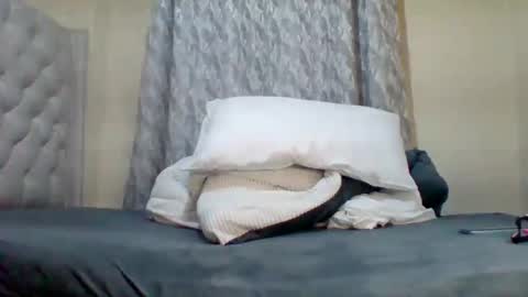 Snapshot of classic_carmen chatting on 02-10-26, 06:12 carmen online show from 02-10-26, 06:12