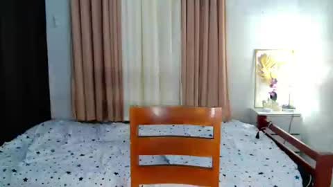 Sassy online show from 06-12-26, 01:54