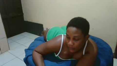 Snapshot of classyhornybabe chatting on 01-21-25, 03:37 Angel online show from 01-21-25, 03:37