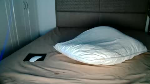 claudiacoxxx online show from 11-20-25, 08:52